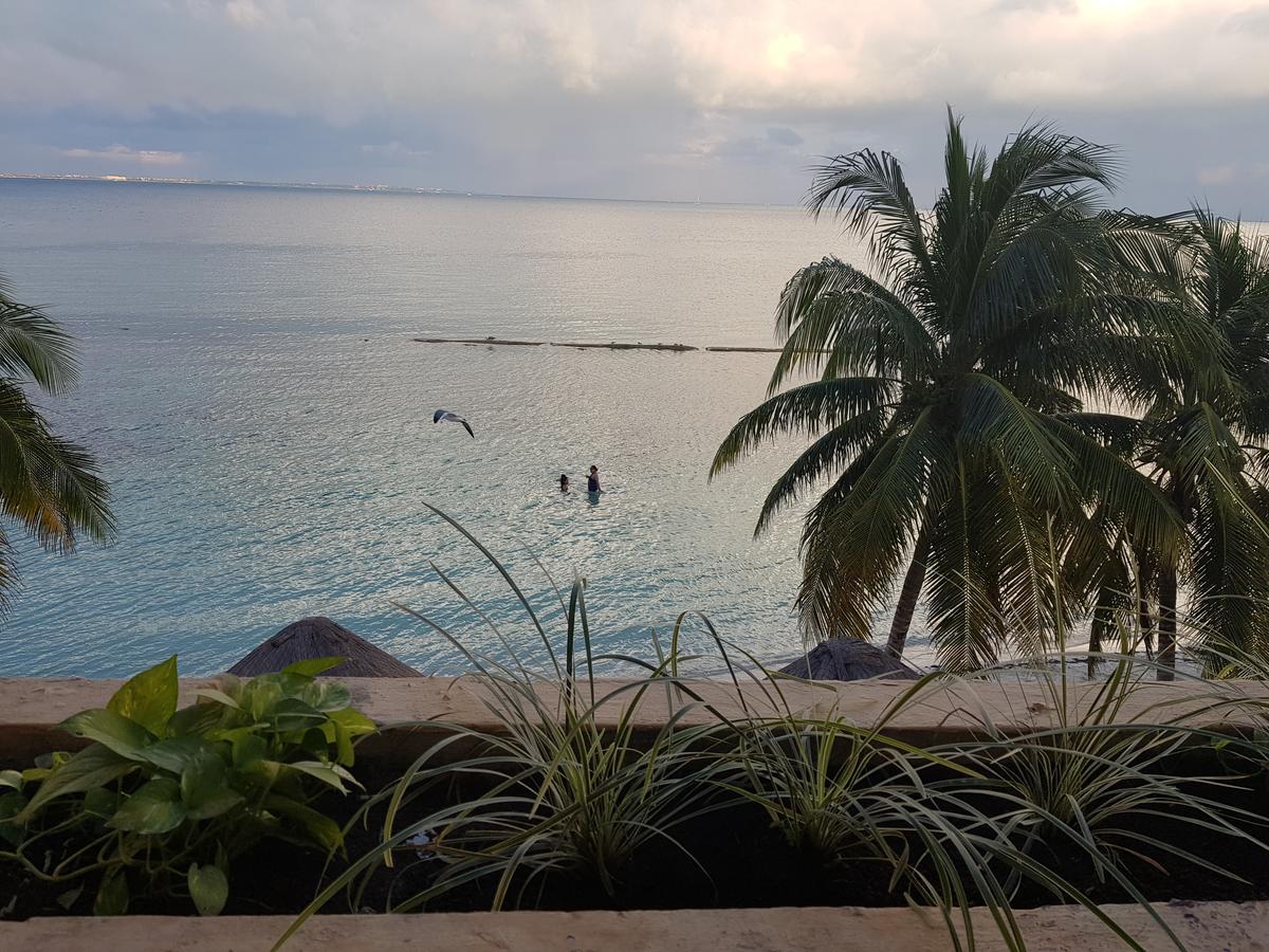 Suite Frente Al Mar Cancun Exterior photo