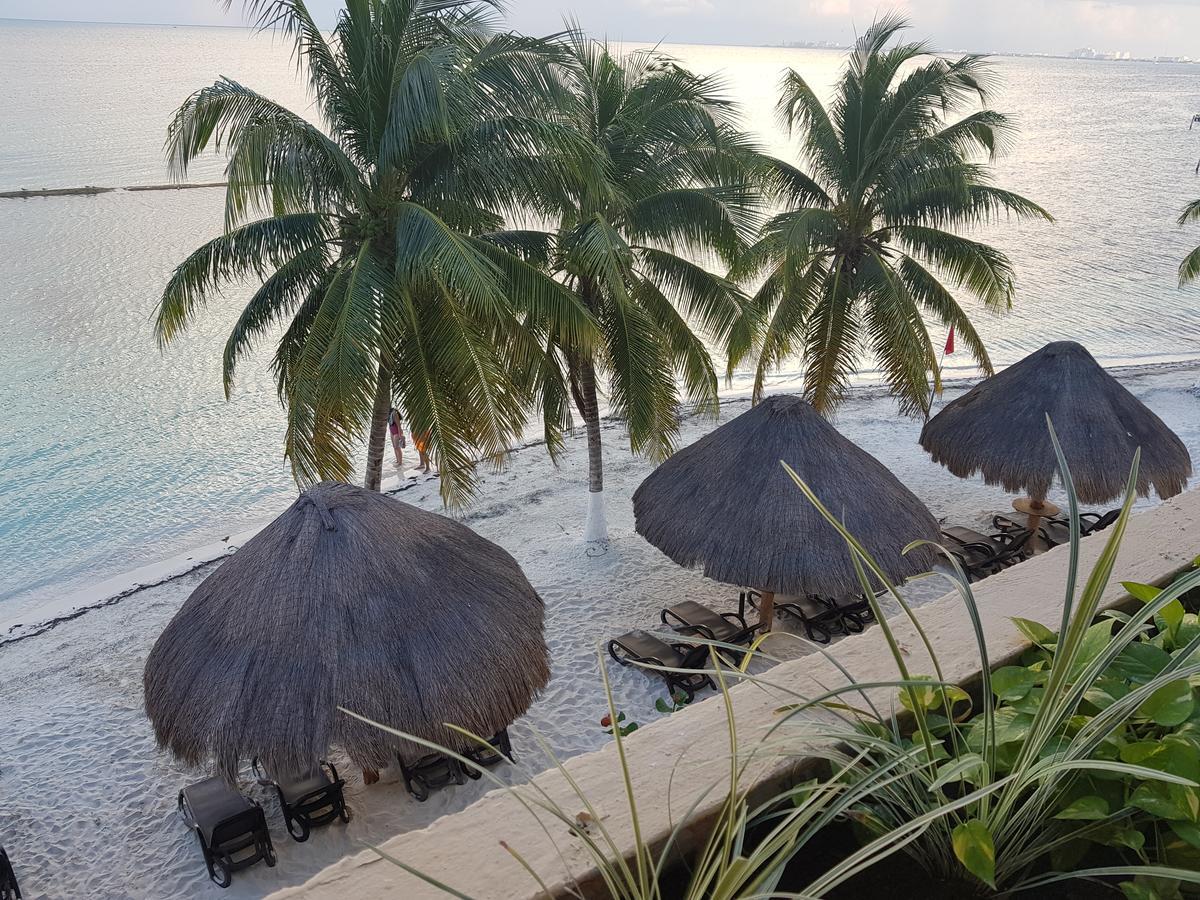 Suite Frente Al Mar Cancun Exterior photo
